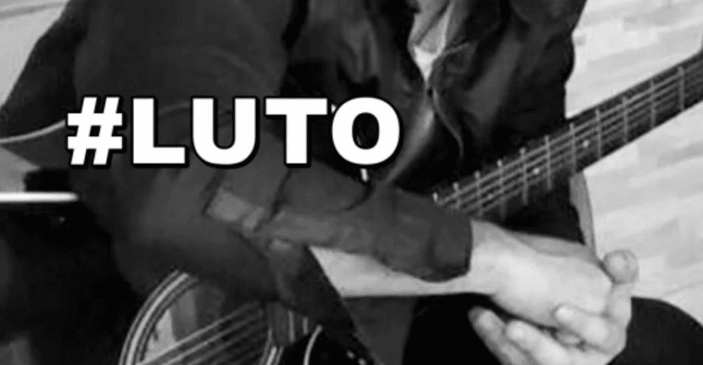 Famoso cantor morre ao ser atingido por trem durante transmissão ao vivo; vídeo