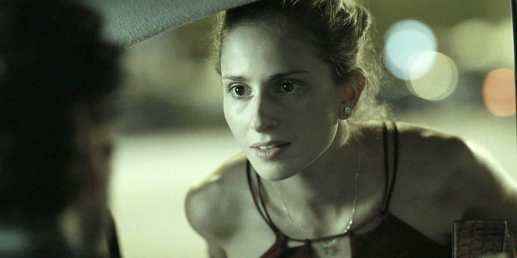 A Força do Querer: Ivana tem decepção com homem, evita beijo e rejeita Cláudio