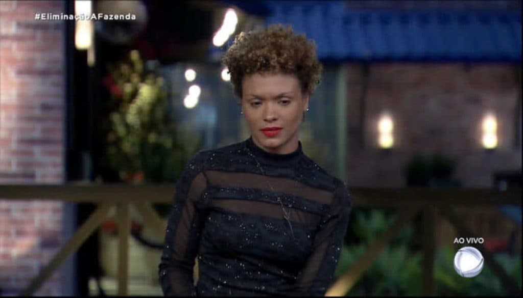 A Fazenda 12: Lidi emociona a todos com relato sobre seu passado: "Eu estava morta"