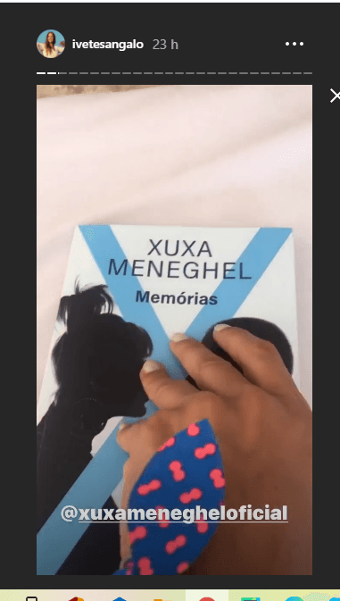 Xuxa envia livro para Ivete Sangalo (Foto: Reprodução) Xuxa envia livro para Ivete Sangalo (Foto: Reprodução)