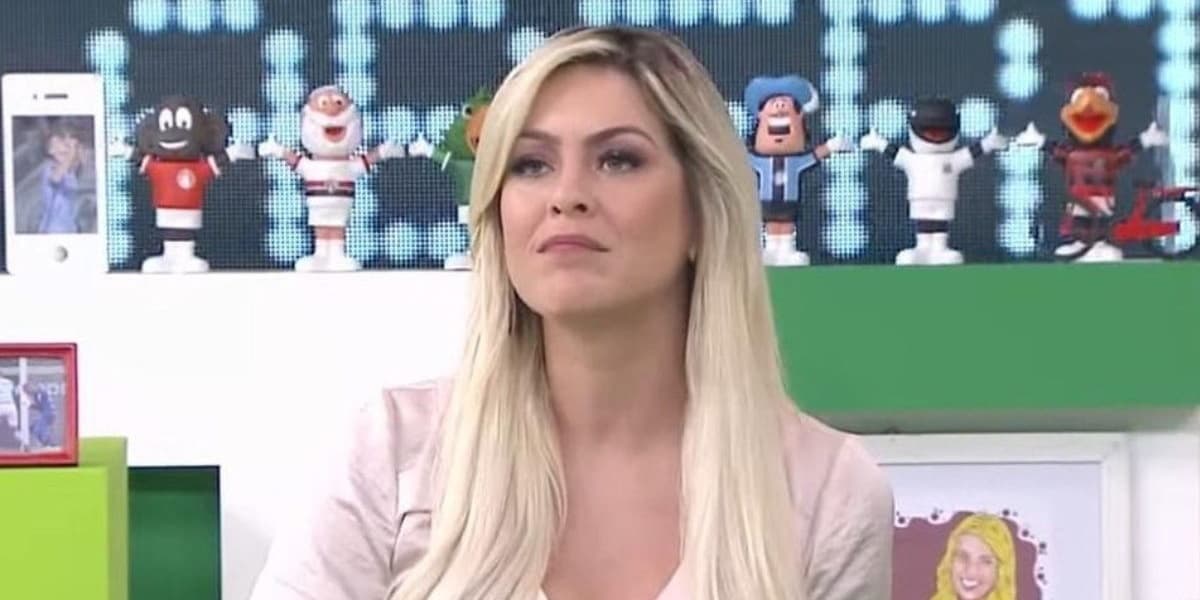 Denilson: Renata Fan ficou surpreendida com invasão no Jogo Aberto (Foto: Reprodução) Denilson: Renata Fan ficou surpreendida com invasão no Jogo Aberto (Foto: Reprodução)