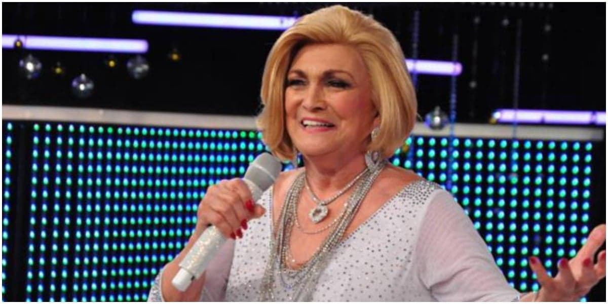 Fã invadiu velório de Hebe Camargo e se passou por membro da família (Foto: Reprodução) Fã invadiu velório de Hebe Camargo e se passou por membro da família (Foto: Reprodução)