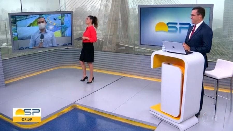Glória Vanique é chamada durante programa na TV Globo Glória Vanique é chamada durante programa na TV Globo
