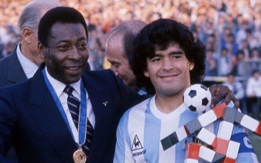 Pelé faz homenagem para Maradona nas redes sociais (Reprodução: Instagram) Pelé faz homenagem para Maradona nas redes sociais (Reprodução: Instagram)