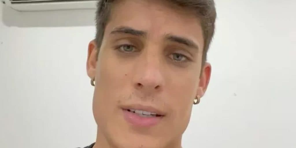Tiago Ramos se desespera para chamar atenção da família de Neymar