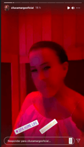 Zilu Camargo surge em sauna vermelha (Reprodução) Zilu Camargo surge em sauna vermelha (Reprodução)