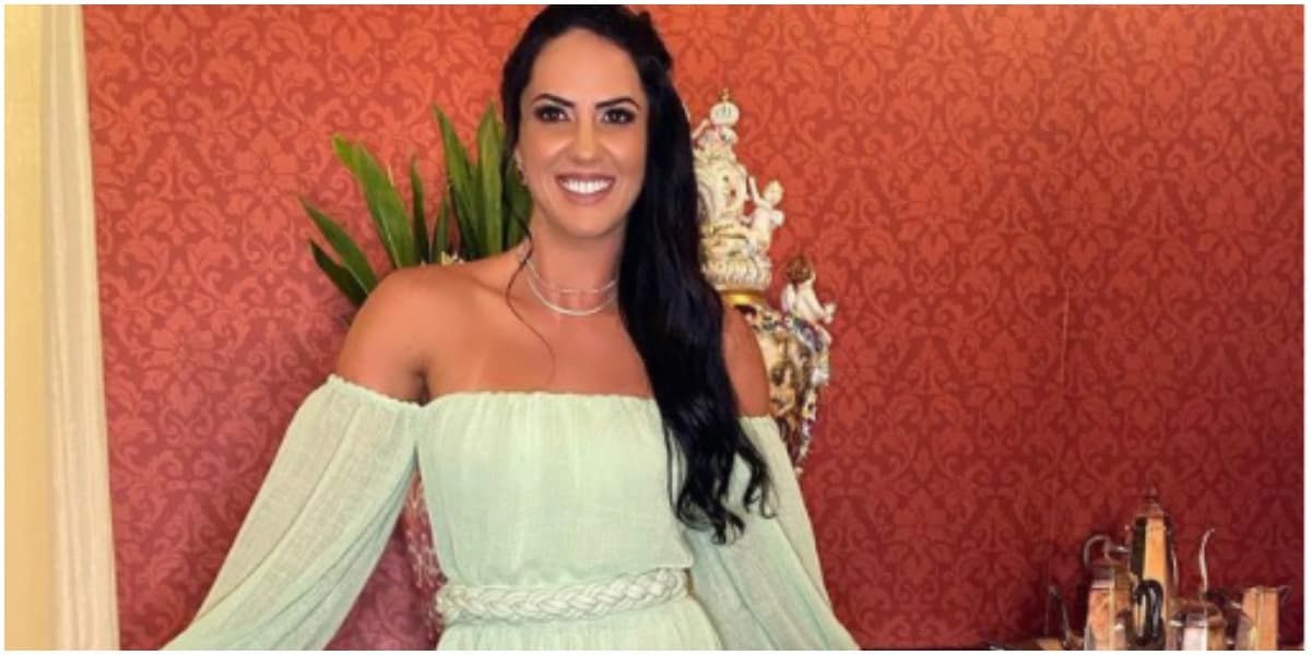 Graciele Lacerda usou as redes sociais para expor um registro de biquíni (Foto: Reprodução) Graciele Lacerda usou as redes sociais para expor um registro de biquíni (Foto: Reprodução)