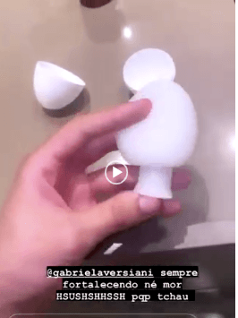 kevinho mostra brinquedinho (Reprodução) kevinho mostra brinquedinho (Reprodução)