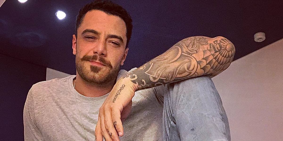 Felipe Titto exibiu corpo musculoso em foto no Instagram (Imagem: Reprodução) Felipe Titto exibiu corpo musculoso em foto no Instagram (Imagem: Reprodução)