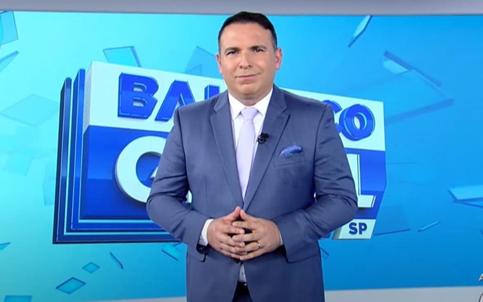 Reinaldo Gottino para programa na Record, bate na mesa ao vivo e anuncia demissão: "Aqui nós falamos tudo"