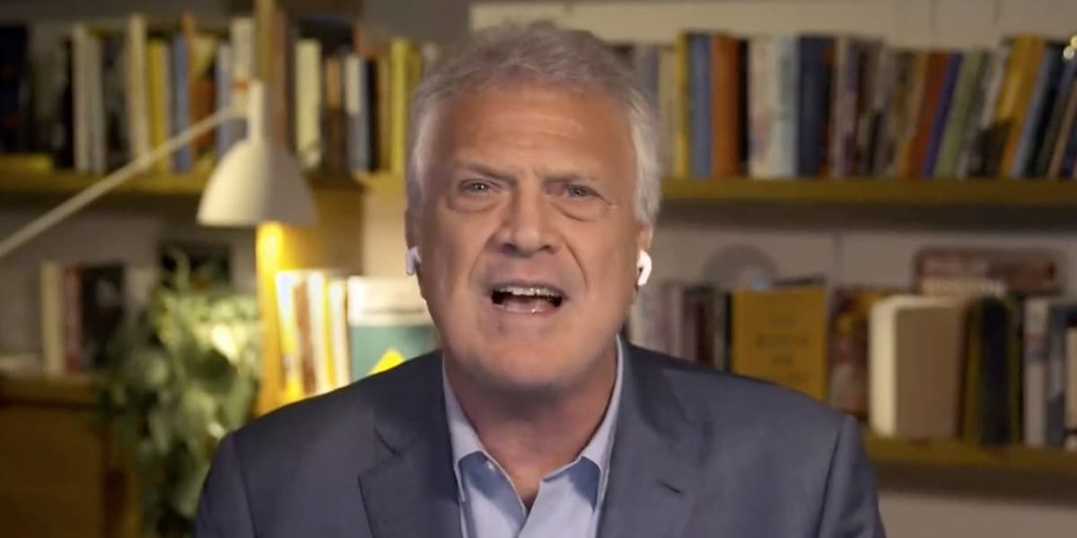 Pedro Bial faz pronunciamento sobre seu programa na Globo (Reprodução) Pedro Bial faz pronunciamento sobre seu programa na Globo (Reprodução)