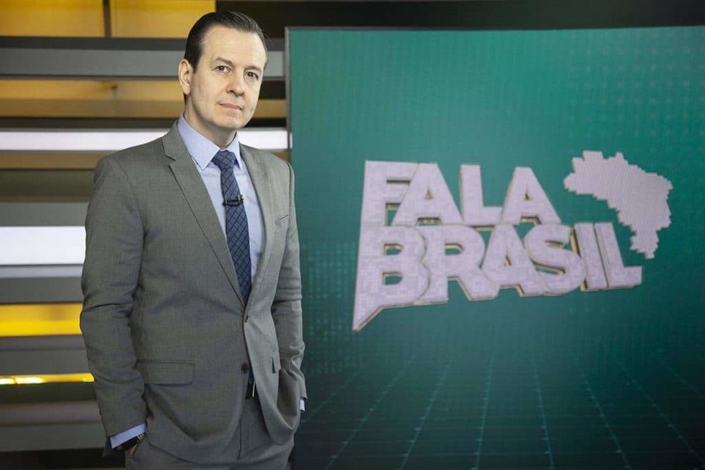 Com debandada de estrelas como Xuxa e Marcos Mion, Record se desespera, põe Zucatelli em sala e decide: "Você"