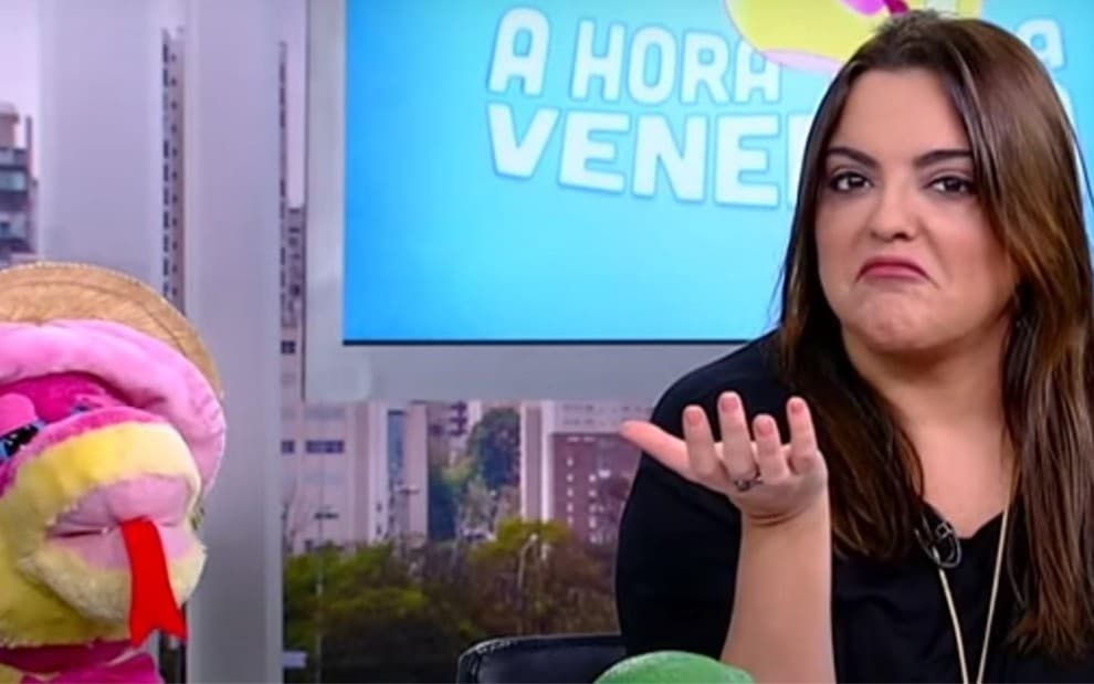 Fabíola Reipert é barrada de entrar na Record após férias e gritaria toma conta de portaria: "Eu não sou louca"
