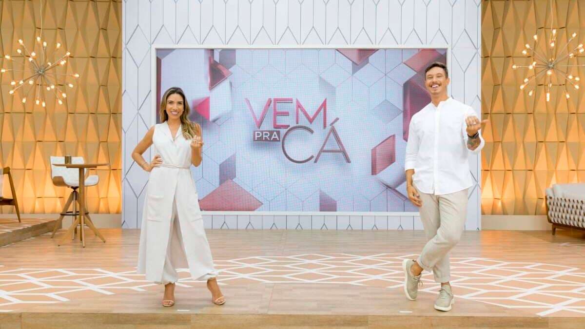 Patrícia Abravanel e Gabriel Cartolano no "Vem Pra Cá" (Foto: Divulgação/SBT) Patrícia Abravanel e Gabriel Cartolano no "Vem Pra Cá" (Foto: Divulgação/SBT)