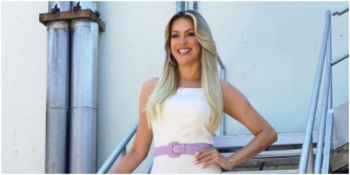 Renata Fan é um fenômeno nas redes sociais e sucesso absoluto no Jogo Aberto (Foto: Reprodução) Renata Fan é um fenômeno nas redes sociais e sucesso absoluto no Jogo Aberto (Foto: Reprodução)
