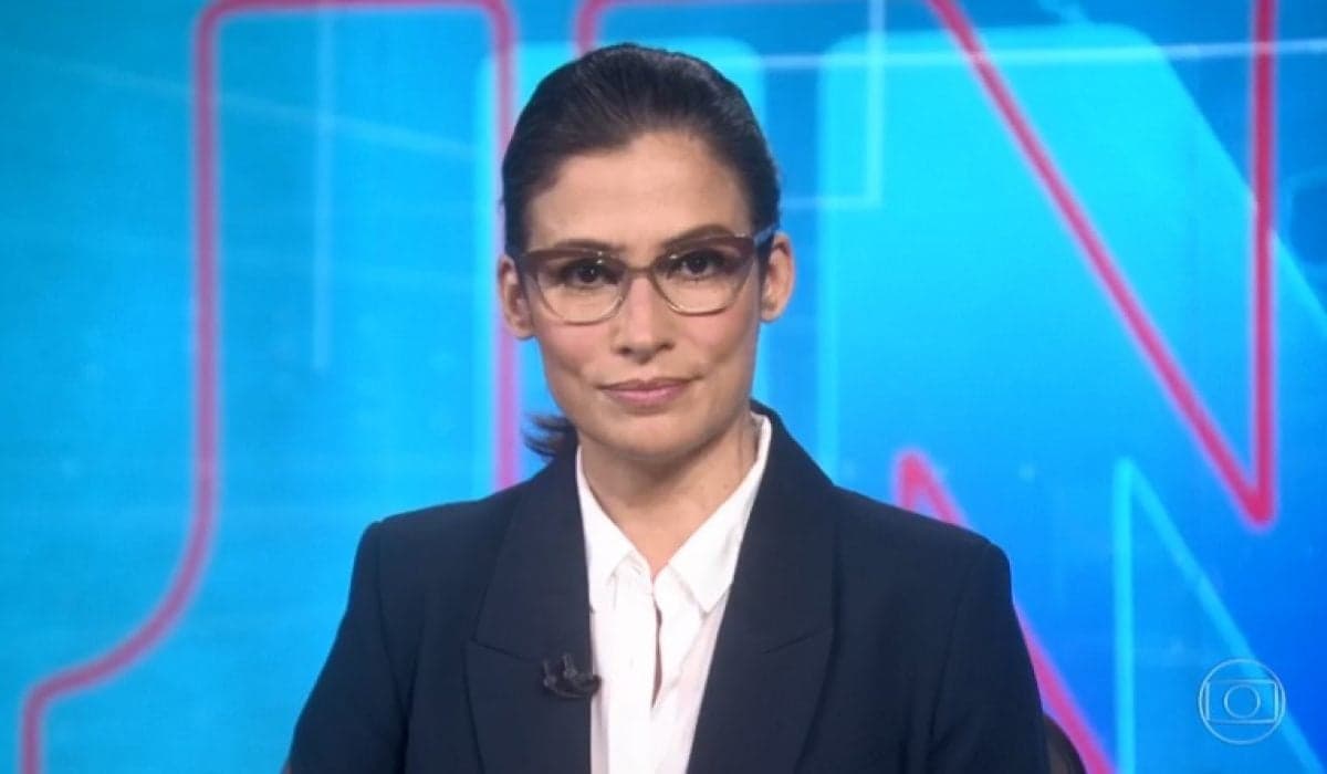 Renata Vasconcellos no Jornal Nacional, da Globo (Foto: Divulgação) Renata Vasconcellos no Jornal Nacional, da Globo (Foto: Divulgação)
