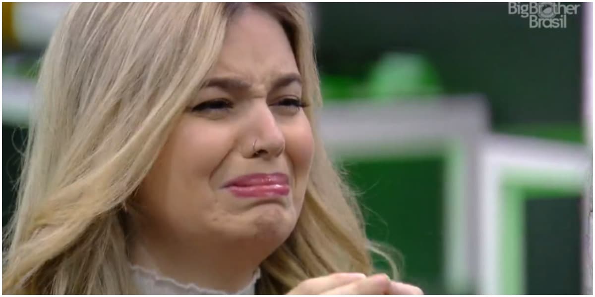 Durante almoço do anjo no BBB, Viih Tube vai às lágrimas ao rever sua família (Foto: Reprodução/ TV Globo) Durante almoço do anjo no BBB, Viih Tube vai às lágrimas ao rever sua família (Foto: Reprodução/ TV Globo)