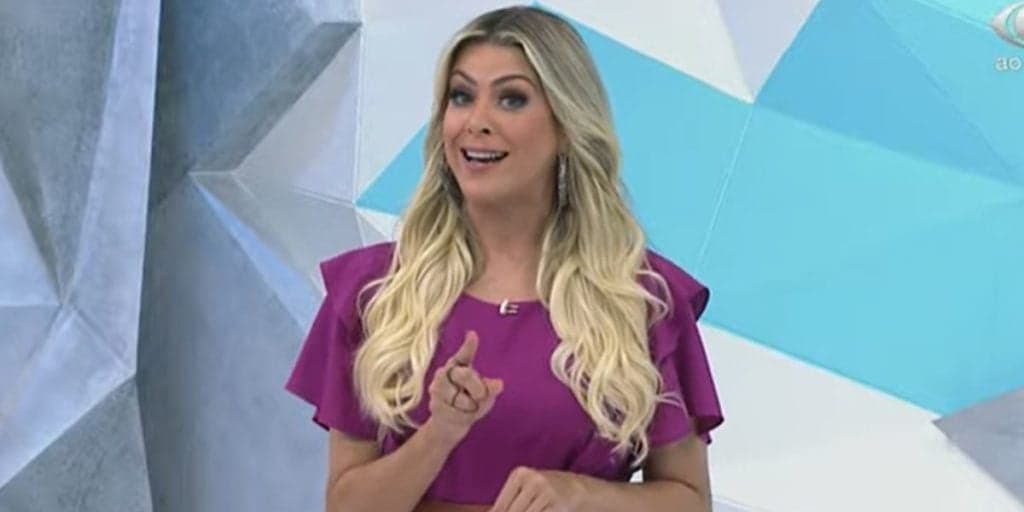Renata Fan, envolvida em quebra pau na Band, toma decisão e faz anúncio definitivo sobre trabalho: "Fim''