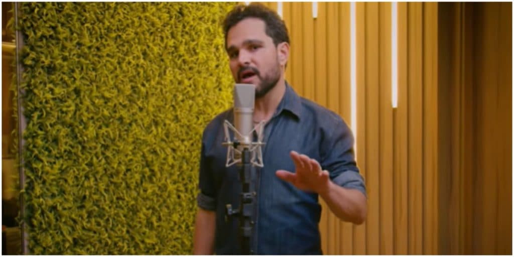 Luciano, após mulher confidenciar que ele é gay, dá basta em escândalo e reconhece: "Elas achavam"
