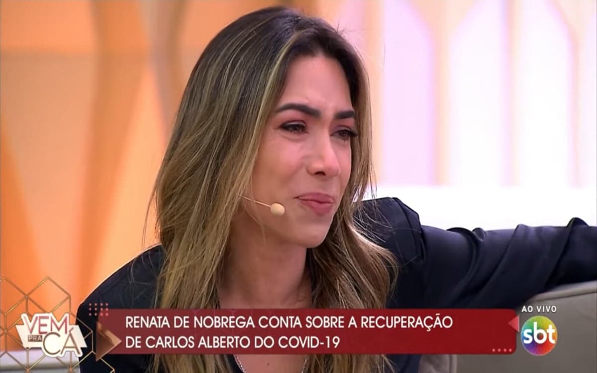 Patricia Abravanel caiu no choro ao vivo no SBT durante o Vem Pra Cá (Foto: Divulgação) Patricia Abravanel caiu no choro ao vivo no SBT durante o Vem Pra Cá (Foto: Divulgação)