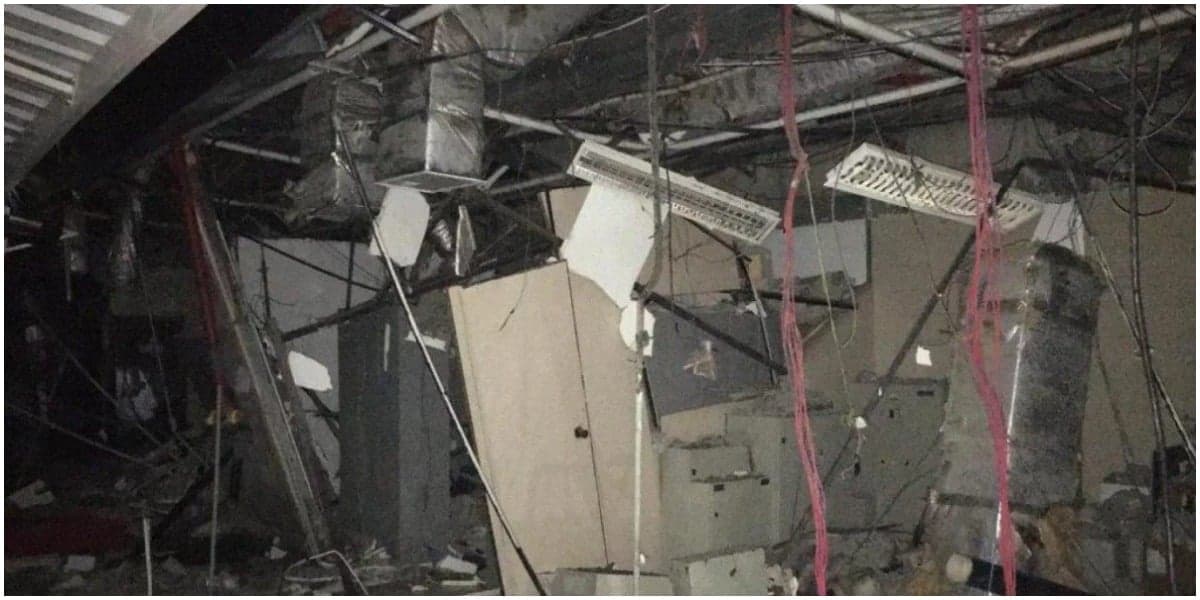 Teto da Record após desabamento na sede do Rio de Janeiro (Foto: Reprodução) Teto da Record após desabamento na sede do Rio de Janeiro (Foto: Reprodução)