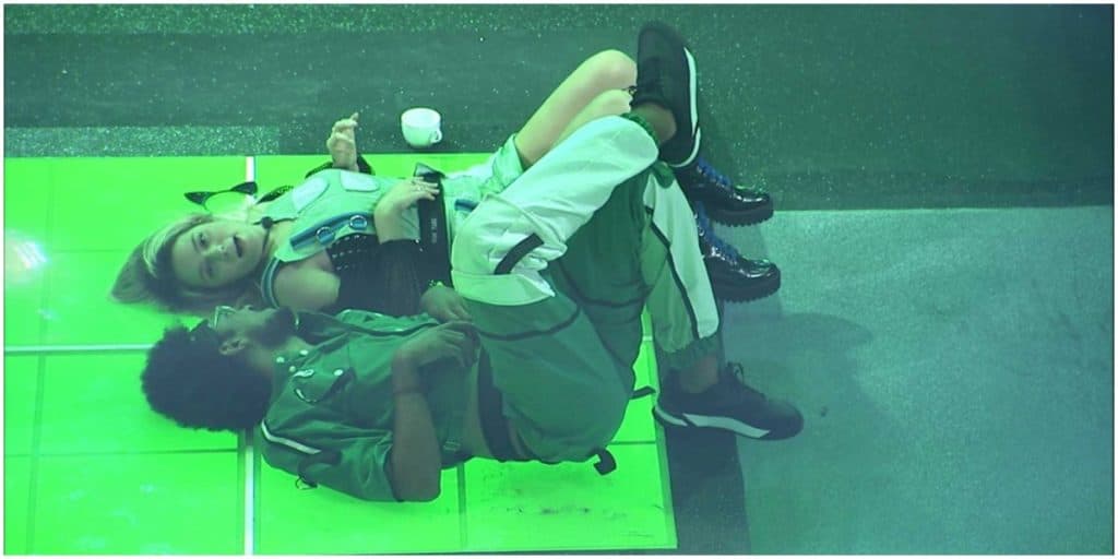 BBB21: Viih Tube articula 'plano-suicida', pelas costas, passa a perna em Juliette e explode: "uma por outra"