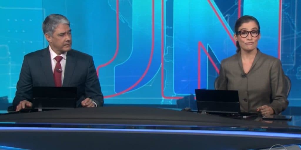 William Bonner abre JN às pressas, olha para Renata Vasconcellos e explode em verdades: "Vacinou escondido"