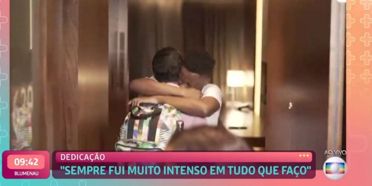 Gilberto fala sobre relação com homem misterioso (Reprodução) Gilberto fala sobre relação com homem misterioso (Reprodução)