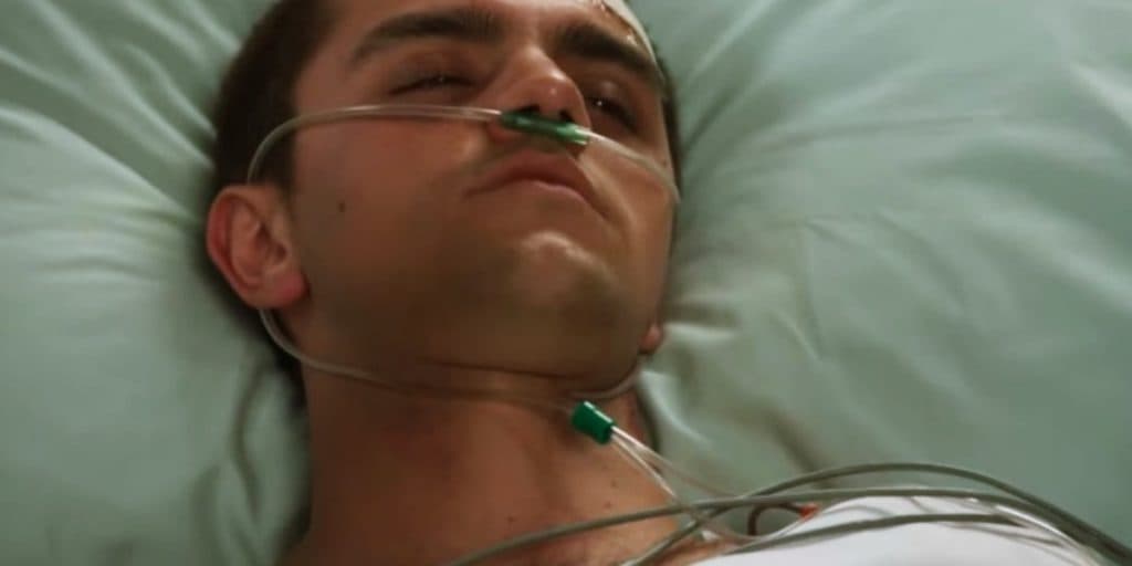 Salve-se Quem Puder - Téo tem diagnóstico devastador após cirurgia para curar coluna fraturada: "Não consigo mexer"