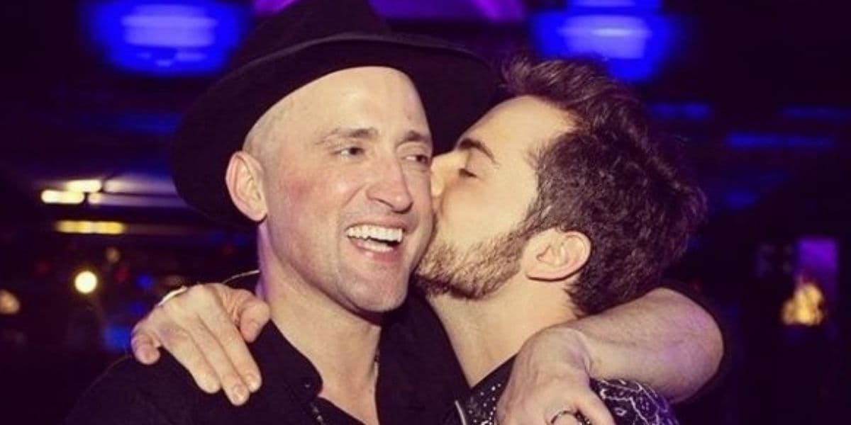 "Te amarei pro resto da minha vida", marido de Paulo Gustavo vem à público com anúncio e deixa Brasil de joelhos "Te amarei pro resto da minha vida", marido de Paulo Gustavo vem à público com anúncio e deixa Brasil de joelhos