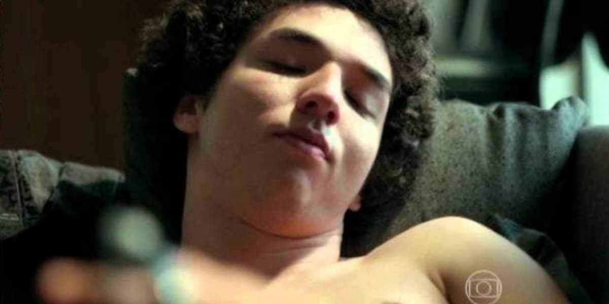 Personagem de João Vitor se envolverá com outro ator na nova temporada de Verdades Secretas (Foto: Reprodução) Personagem de João Vitor se envolverá com outro ator na nova temporada de Verdades Secretas (Foto: Reprodução)