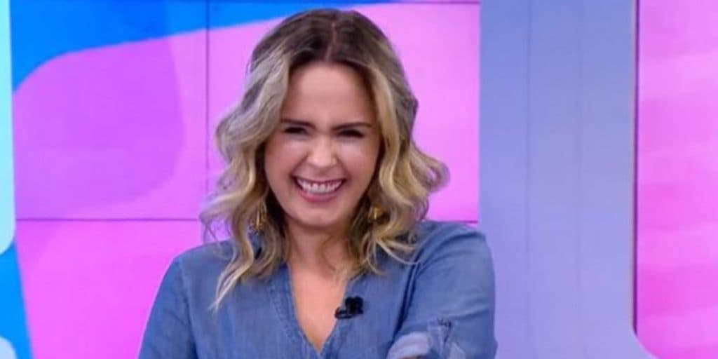 Demissão? Ana Paula Renault se recusa a falar de política no SBT e escancara medo da direção