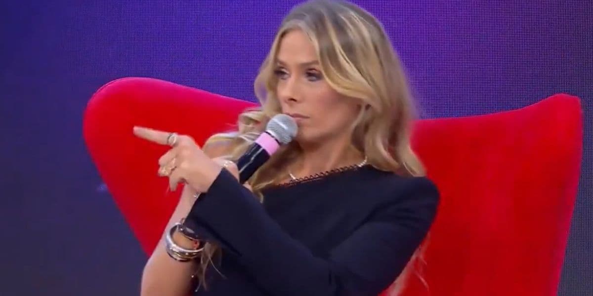 Adriane Galisteu será a apresentadora de A Fazenda (Reprodução) Adriane Galisteu será a apresentadora de A Fazenda (Reprodução)