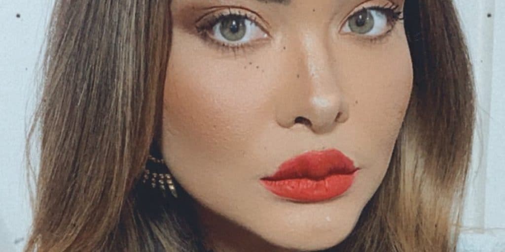Geisy Arruda surge em vídeo proibido para menores de 18 e deixa parte gigante exposta: "Vou me acabar"