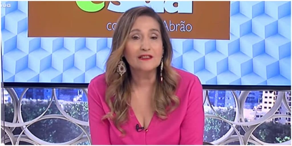Pela segunda vez, Sonia Abrão abre programa sem colunistas e desaba na bancada: "A coisa é bastante complicada"
