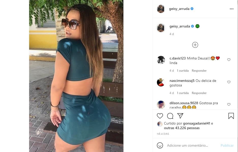 Geisy Arruda leva público ao delírio com foto ousada (Foto: Reprodução) Geisy Arruda leva público ao delírio com foto ousada (Foto: Reprodução)