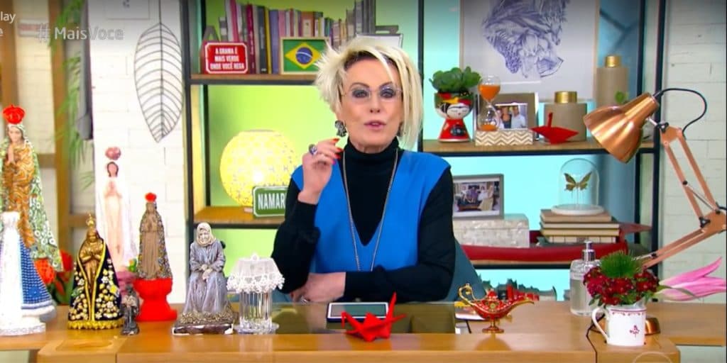 Após separação e ser tirada do ar na Globo, Ana Maria surge acompanhada de bonitão e assume