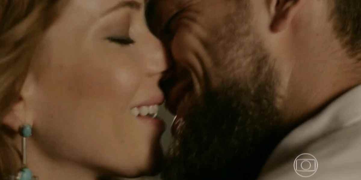 Beijo de Cristina e Vicente na novela Império Beijo de Cristina e Vicente na novela Império