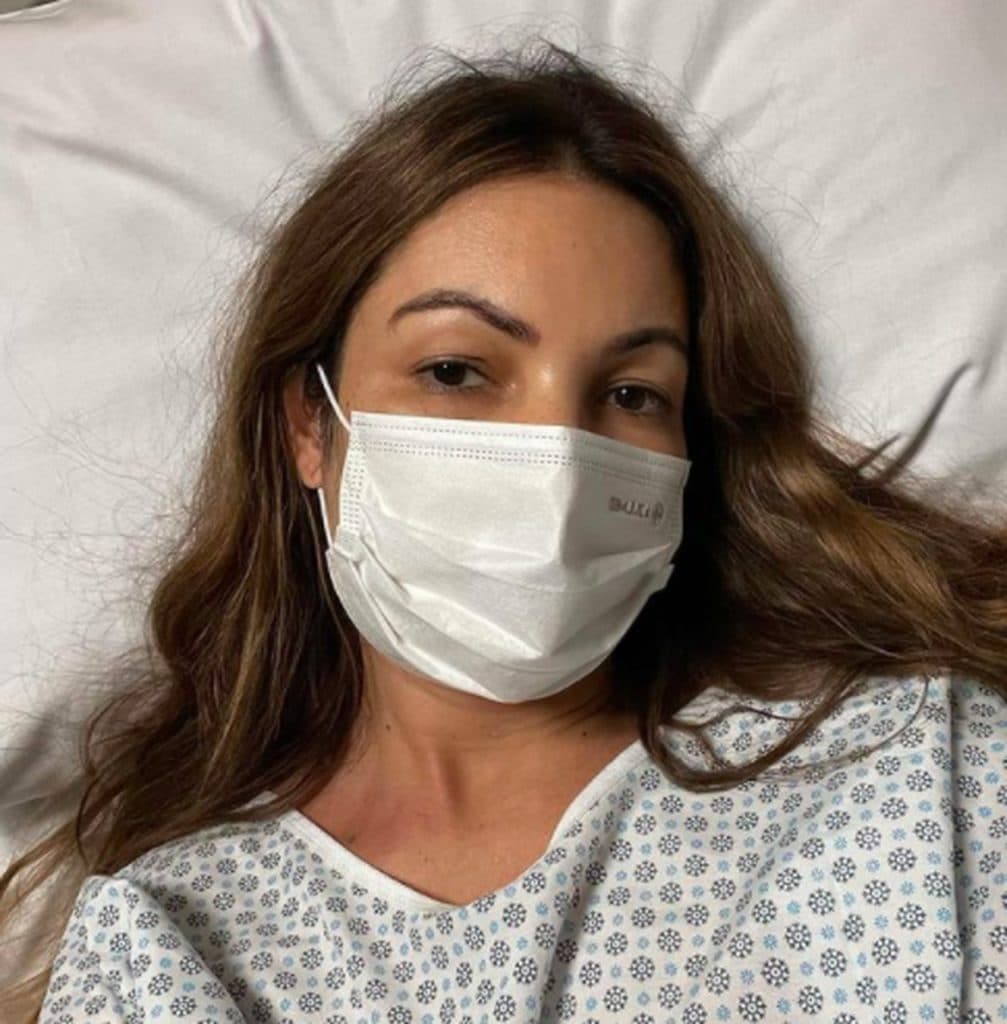 "Rosto desfigurado", Patrícia Poeta confirma pior notícia, após ir parar em mesa de cirurgia às pressas