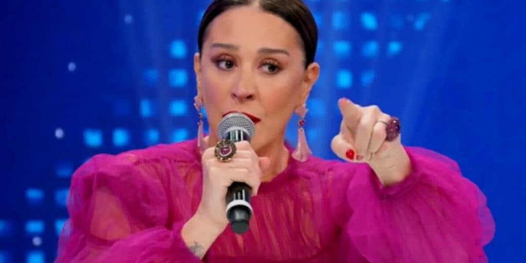 Claudia Raia solta o verbo no Domingão, enaltece Luciano Huck e entrega o que pensa de Faustão: "Nos deixou"