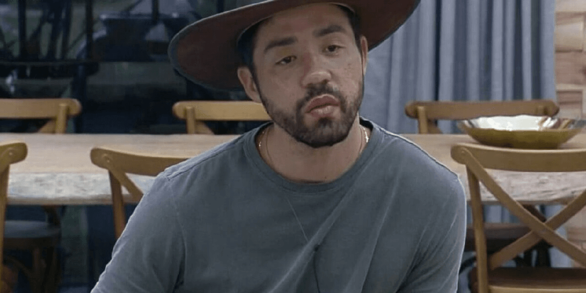 Rico revelou suposto suborno da direção do reality (Foto: Reprodução/Record TV) Rico revelou suposto suborno da direção do reality (Foto: Reprodução/Record TV)