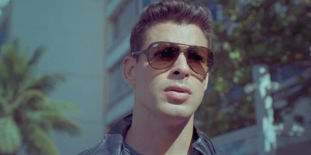 Christian vê amante usar filho bastardo como chantagem e tem vida totalmente desgraçada em Um Lugar ao Sol