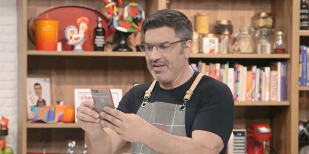 "Um vagabundo", Assistente de Edu Guedes fala o que não devia, chef saca celular e aciona RH: "A Band pediu"