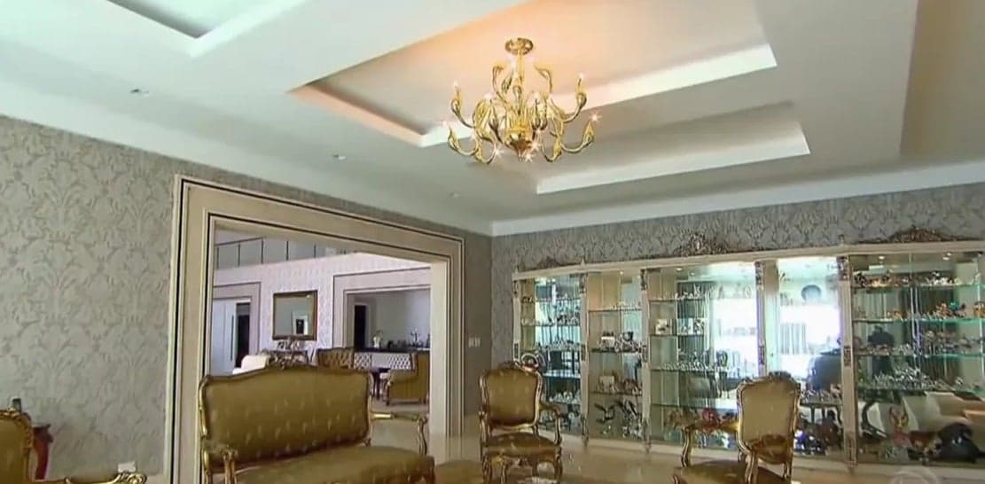 Luciano Camargo vive em mansão milionária com a família em luxuoso condomínio de São Paulo - Foto: Reprodução Luciano Camargo vive em mansão milionária com a família em luxuoso condomínio de São Paulo - Foto: Reprodução