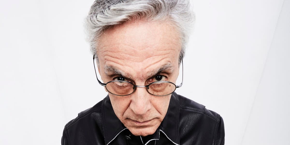 O cantor Caetano Veloso O cantor Caetano Veloso