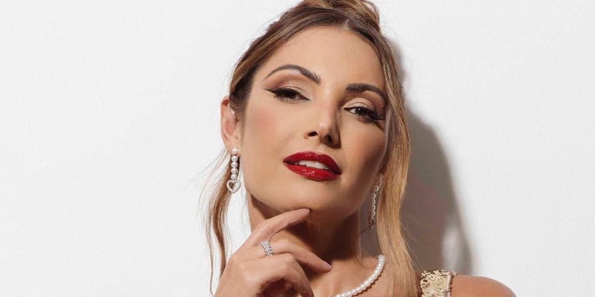 Ana Maria tem saída da Globo anunciada e gera correria para deixar Mais Você às pressas Ana Maria tem saída da Globo anunciada e gera correria para deixar Mais Você às pressas