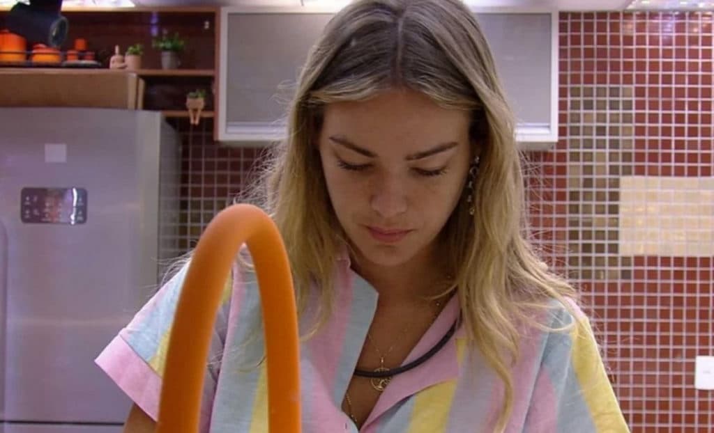 BBB22: Primeira treta será por causa da Xepa?! Bárbara se irrita com sujeira e alfineta colegas