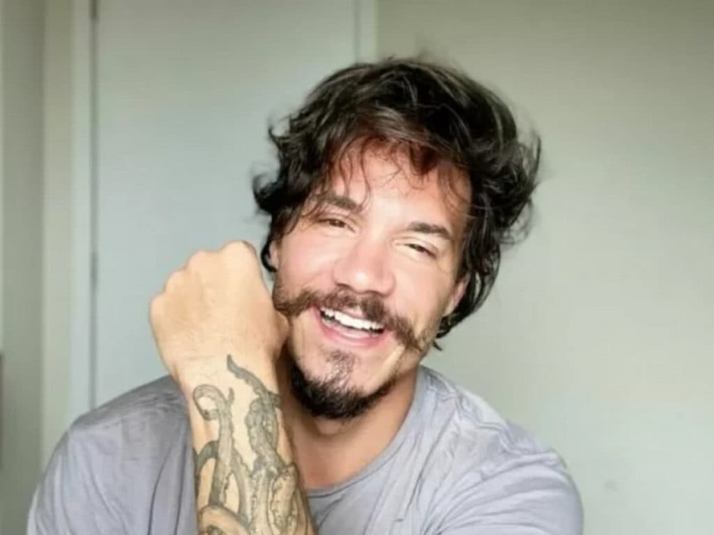 BBB22: Eliezer diz que parcelou harmonização facial em 24 vezes; compare a mudança