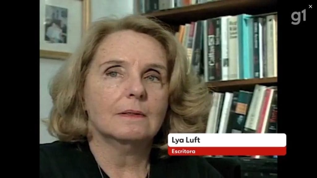 A famosa escritora Lya Luff foi homenageada no Mais Você A famosa escritora Lya Luff foi homenageada no Mais Você