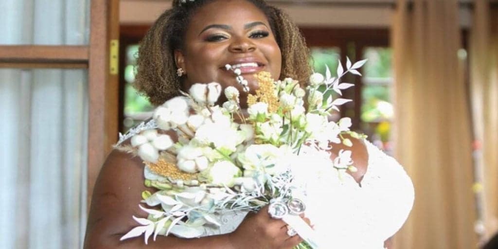 Após ficar de cadeira de rodas, Jojo Todynho expõe motivo de tristeza em seu casamento: "muita porrada"